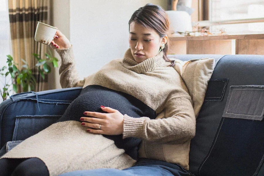 عوارض ناشی از کمبود وزن مادر در بارداری
