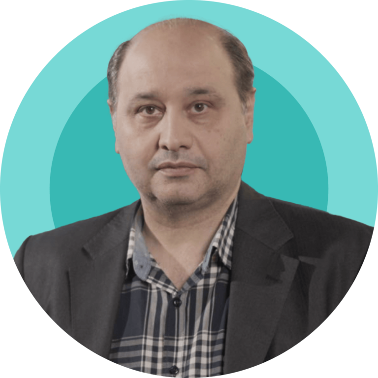 دکتر امیر صدری، پزشک عمومی و روزنامه‌نگار سردبیر پزشکی تحریریه هرلایف
